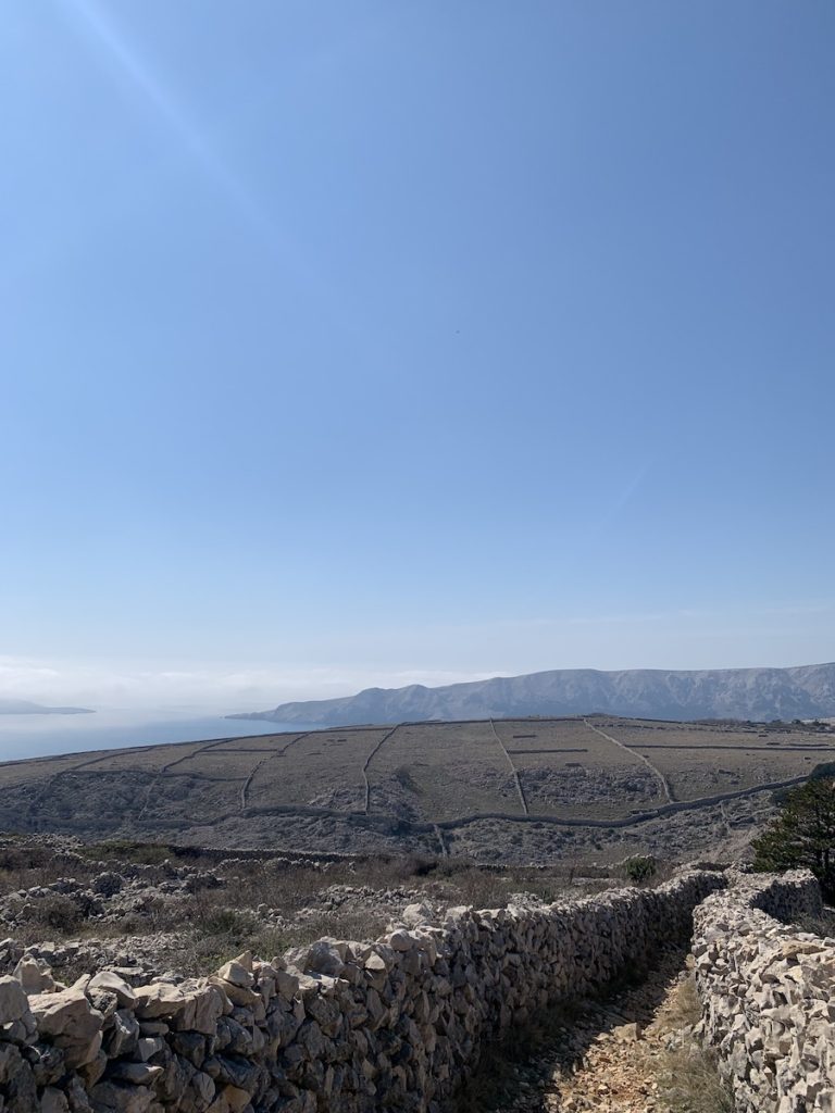 Trail to Vela Luka in Baška